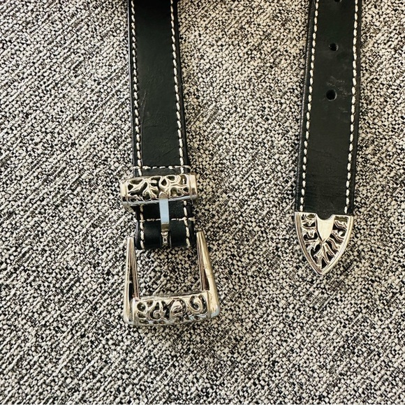 Vintage Black Leather Western Belt Size M/L Tooled Design Classic Cowboy Style - Picture 6 of 10